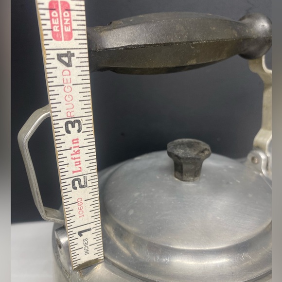 Aluminum Teapot by Miracle Maid Cookware - Picture 12 of 17